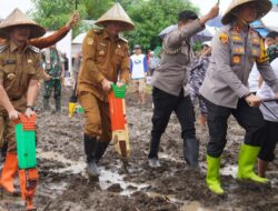 PJ Gubernur Bersama Kapolda Sulsel Tanam Jagung, PJ Bupati Jeneponto Komitmen Dukungan ini!