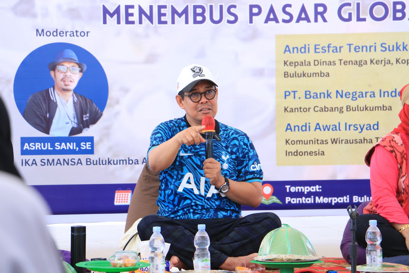 Support UMKM, IKA SMANSA Bulukumba Gelar Sharing Session di Pantai Merpati