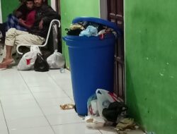 Tumpukan Sampah dalam Area Puskesmas Lembbanna Dikeluhkan Warga Tumpukan Sampah dalam Area Puskesmas Lembbanna Dikeluhkan Warga