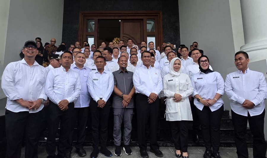 Jamu Gubernur, Wagub dan seluruh Kepala Daerah Terpilih se-Sulsel, Mentan Ajak Kolaborasi Untuk Jadi Yang Terbaik