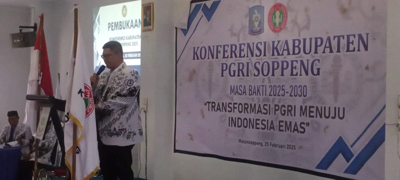 PGRI Soppeng Daerah ke-6 di Sulsel,  Menggelar Konferensi