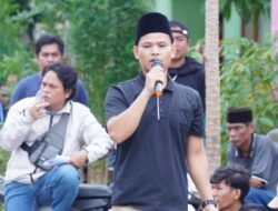 AMB Anti Korupsi, Geruduk Kantor Desa Barua, Ini Tuntutannya! AMB Anti Korupsi, Geruduk Kantor Desa Barua, Ini Tuntutannya!