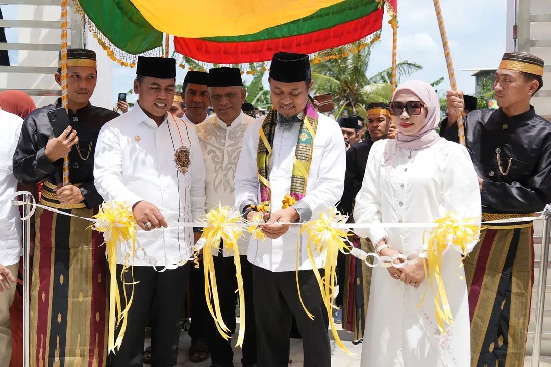 Resmikan Masjid di Wajo, Gubernur  Andi Sudirman Ajak Masyarakat Memakmurkan Masjid An‑Nur Sulaiman