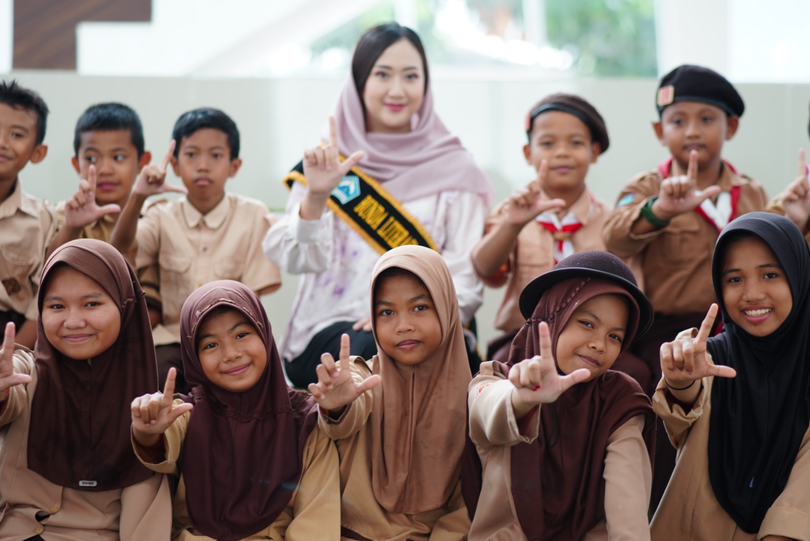 Pertama Kalinya, Ketua TP. PKK sekaligus Bunda Literasi Bantaeng Kunjungi Gedung Perpustakaan
