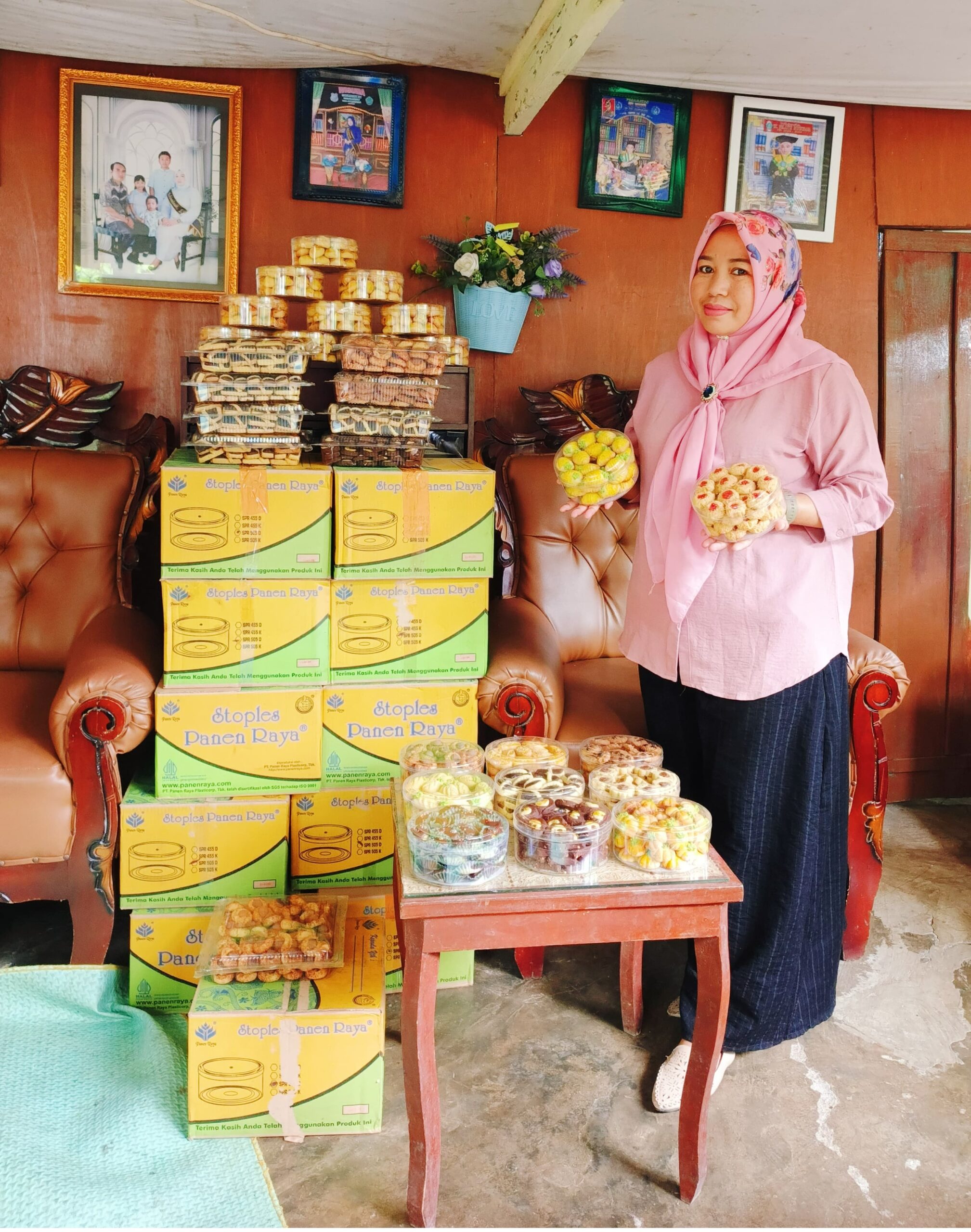Jelang Lebaran Pemintaan Kue Kering Rumah Kue Faiha Meningkat