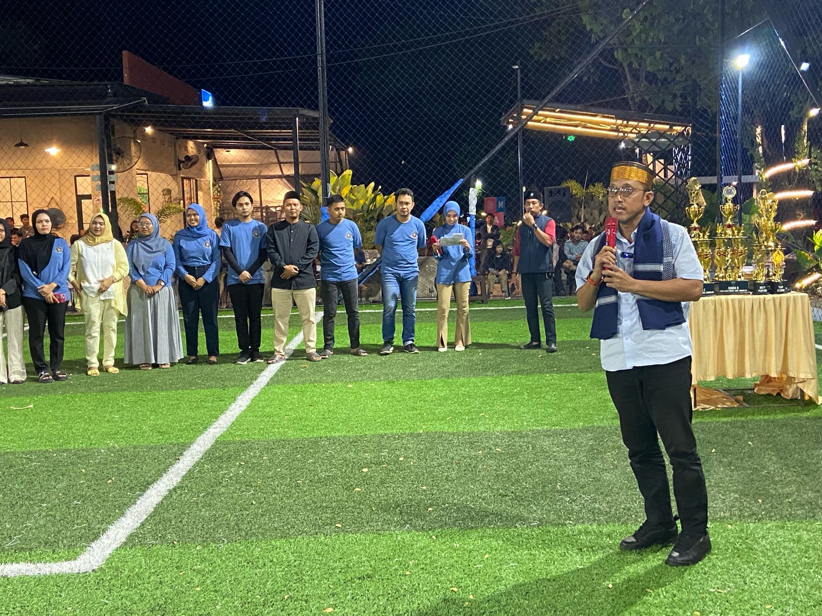 Penuh Keakraban dan Kebersamaan, Bupati Paris Yasir Resmikan Penutupan Fun Football Mini Soccer IKA SMANSA Jeneponto