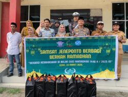 UPT Samsat Jeneponto Berbagi Ratusan Takjil Penggunan Jalan dan Ingatkan Taat Wajib Pajak