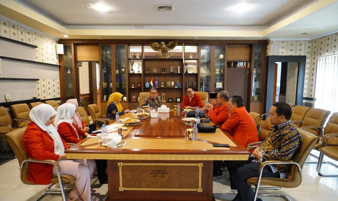 Terima Kunjungan Audiensi UNHAS Program KKN Kesehatan, Bupati Jeneponto: Bersyukur Bagi Kami