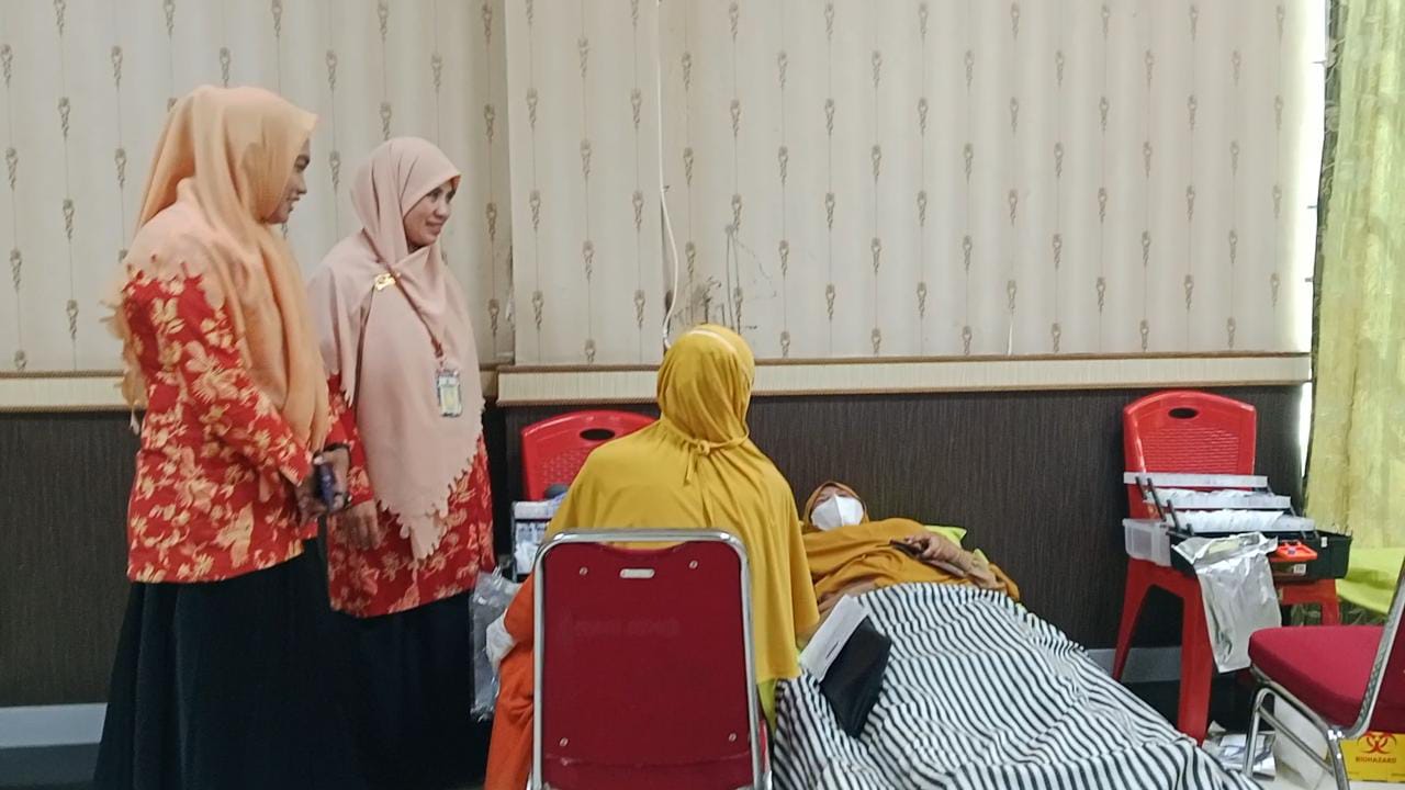 Dimoment Hari Kartini, DWP UPT RSUD Lanto Dg Pasewang Gelar Halal Bi Halal dan Donor Darah
