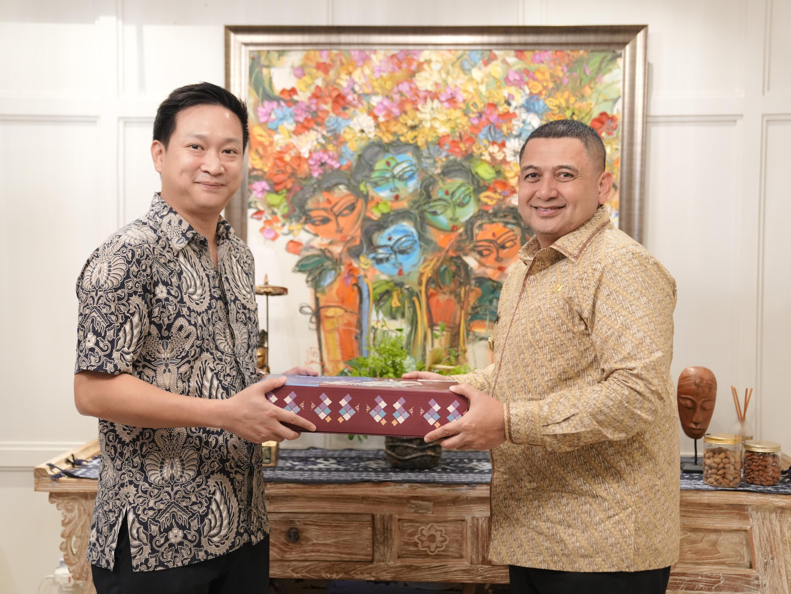 Souvenir UMKM Dekranasda Makassar, Sebagai Bingkisan untuk Duta Besar