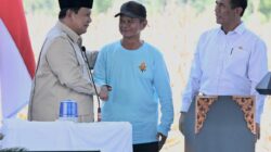 Didampingi Tokoh Patriotik Mentan Amran, Presiden Prabowo Bersyukur Produksi Beras- Jagung Melimpah