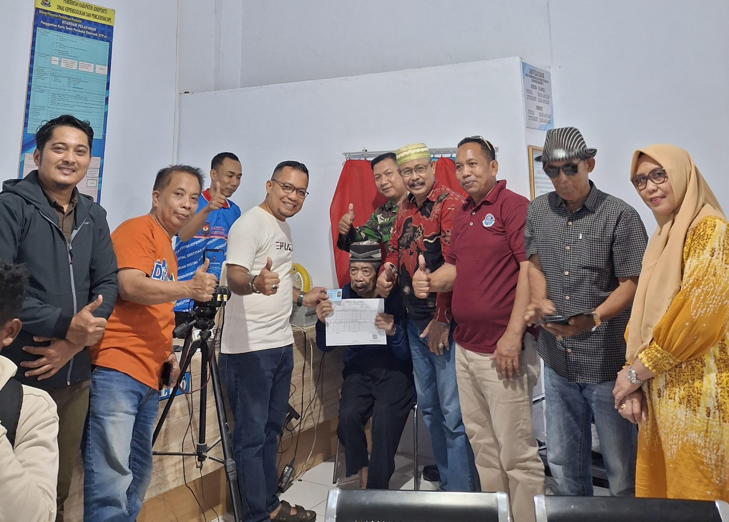 Dihari Libur Idul Adha, Disdukcapil Jeneponto Manfaatkan Buka Layanan Adminstrasi Kependudukan