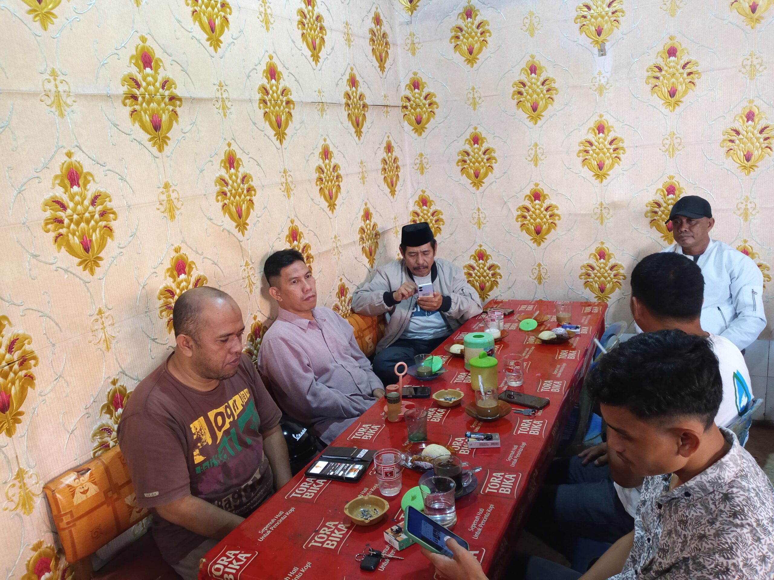 Program Makanan Bergizi Gratis Prabowo Subianto Menuai Pujian