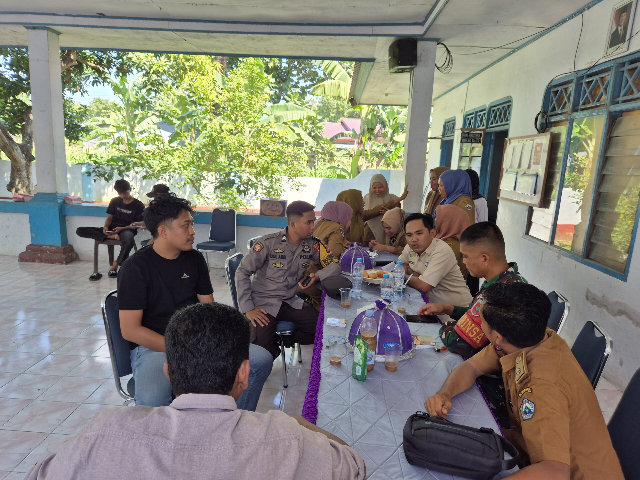 Kades Batu Karaeng: Pelayanan Cepat dan Responsif untuk Masyarakat