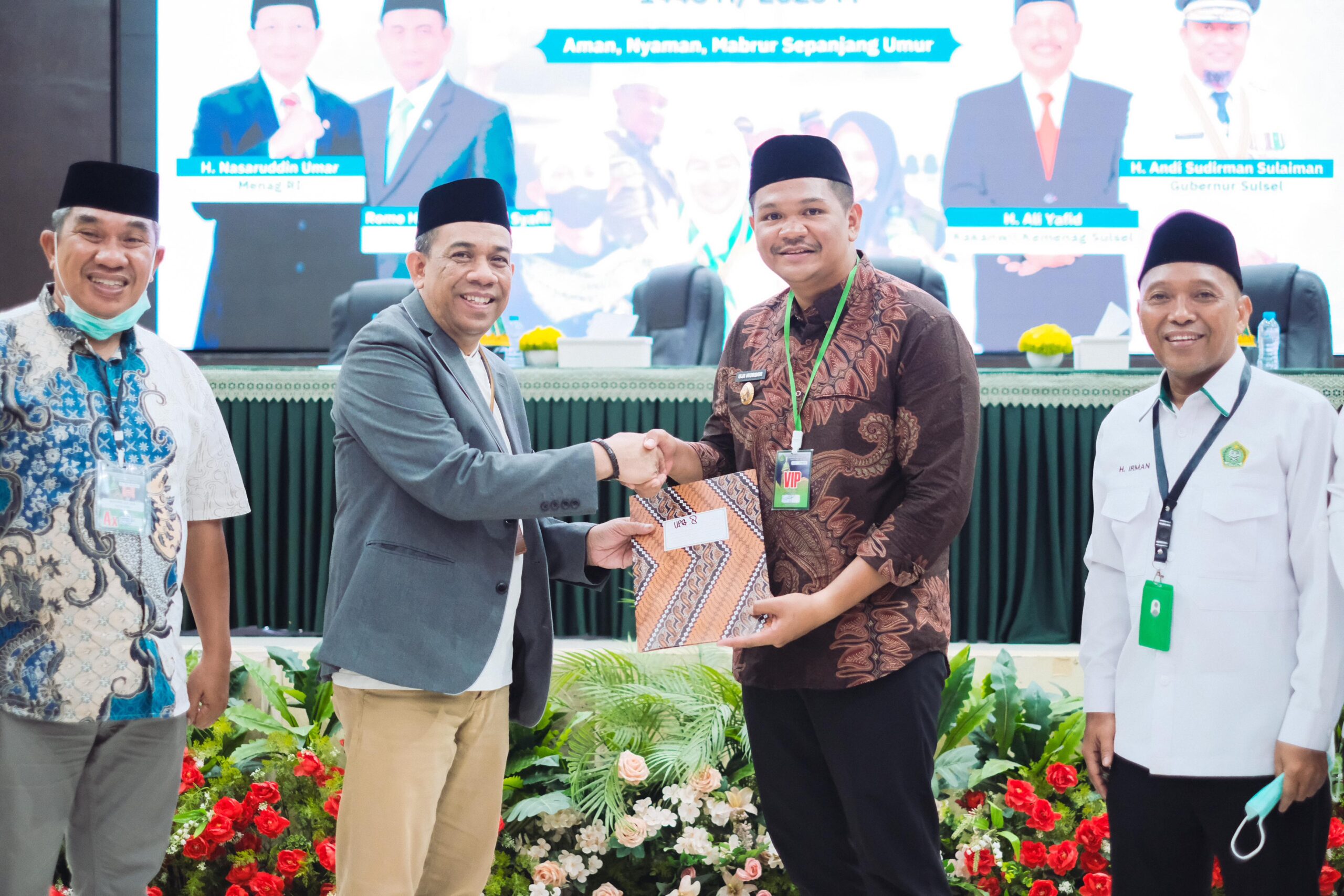 Bupati Uji Nurdin Jemput Rombongan Jemaah Haji Asal Kabupaten Bantaeng