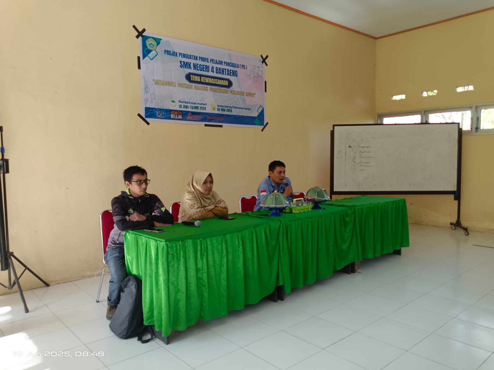 SMK Negeri 4 Bantaeng Laksanakan Projek Penguatan Profil Pelajar Pancasila dengan Tema Kewirausahaan