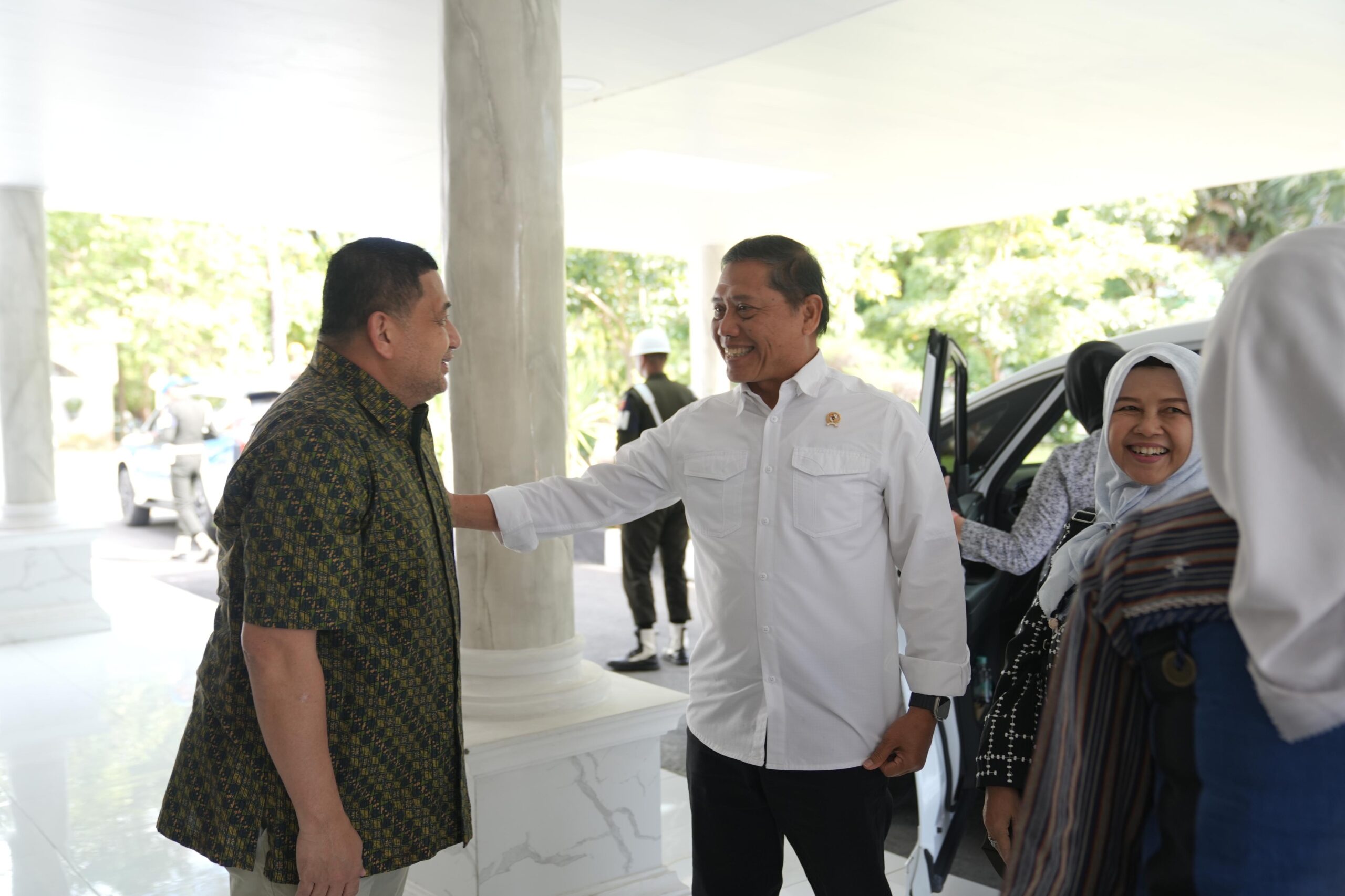 Dukung Program Presiden Prabowo, Wali Kota dan Wawali Makassar Dampingi KSP Verifikasi MBG
