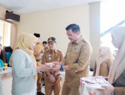 Bupati Uji Nurdin Minta Penerima PHK di Desa Biangkeke Ditambah