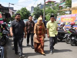 Aliyah Mustika Ilham Melayat ke Rumah Duka Almarhum Gafni Gaffar Aliyah Mustika Ilham Melayat ke Rumah Duka Almarhum Gafni Gaffar