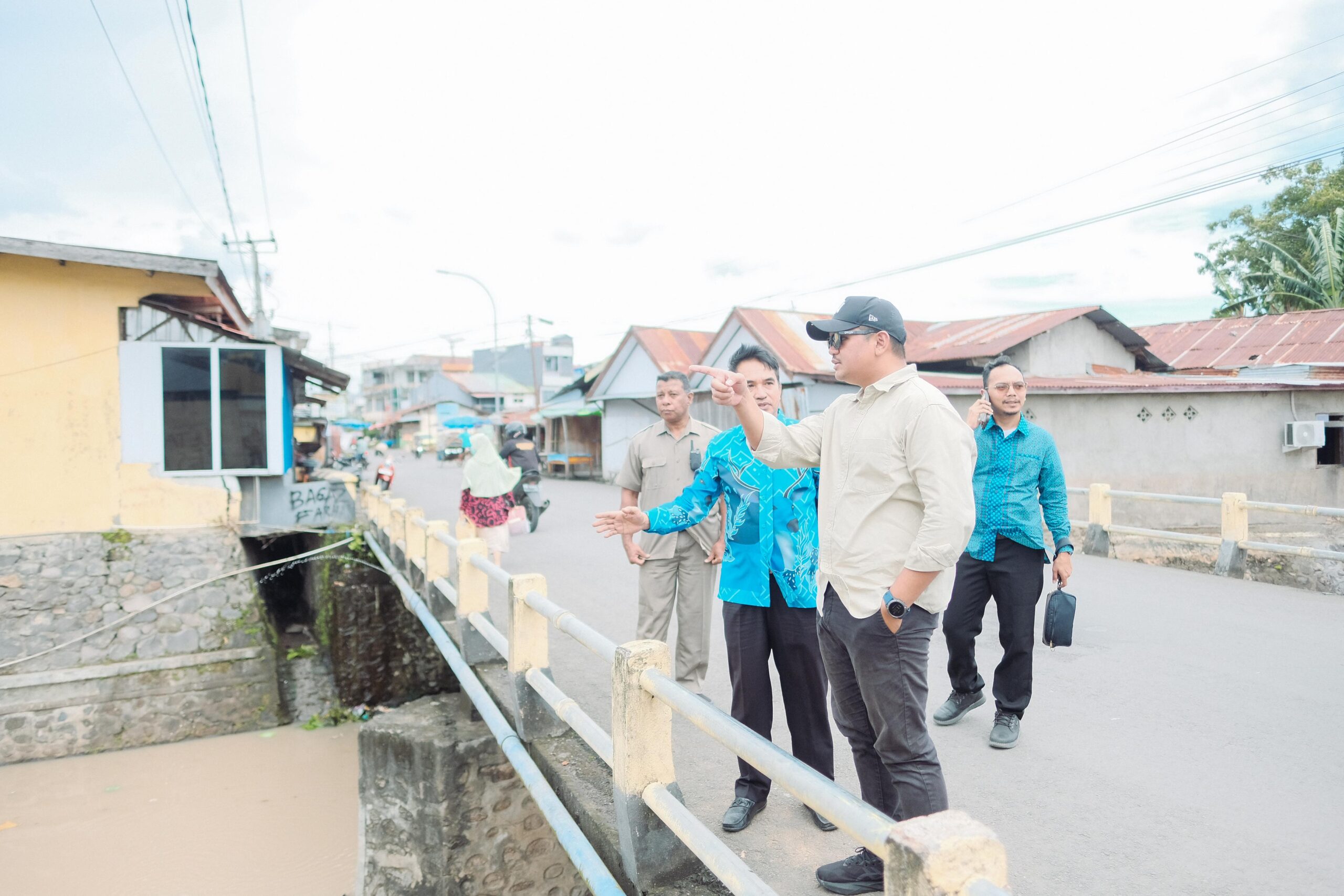 Bupati Bantaeng Uji Nurdin Tinjau Perbaikan Saluran Irigasi