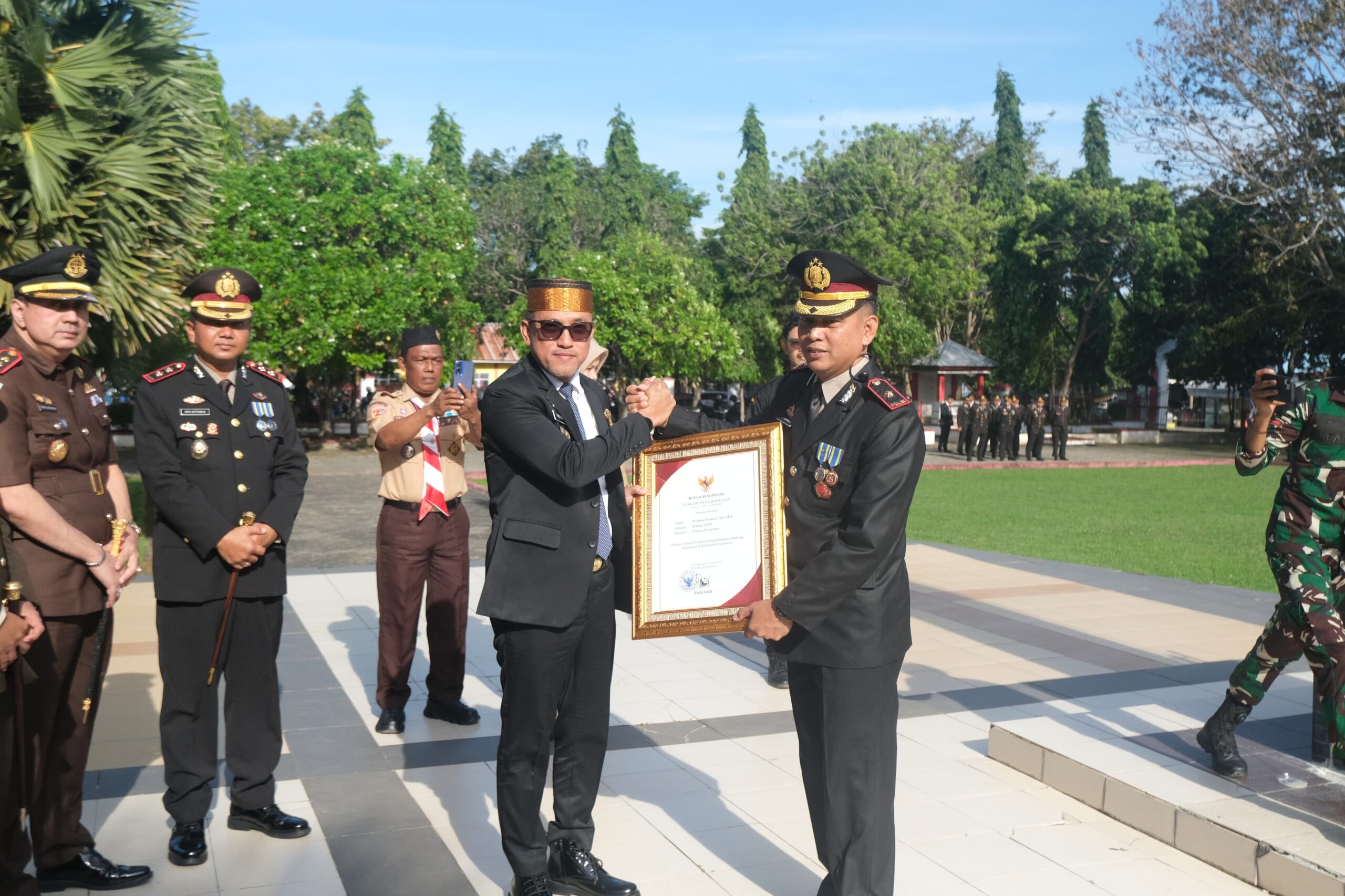 Upacara Peringatan Hari Bhayangkara ke 79, Bupati- Wakil Bupati Jeneponto Hadiri