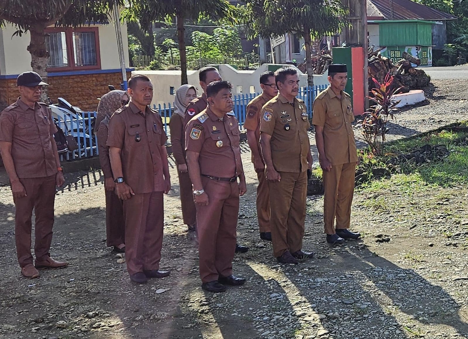 Wujudkan Sinergitas dan Kolaborasi, Lurah Apala Hadiri Apel Gabungan