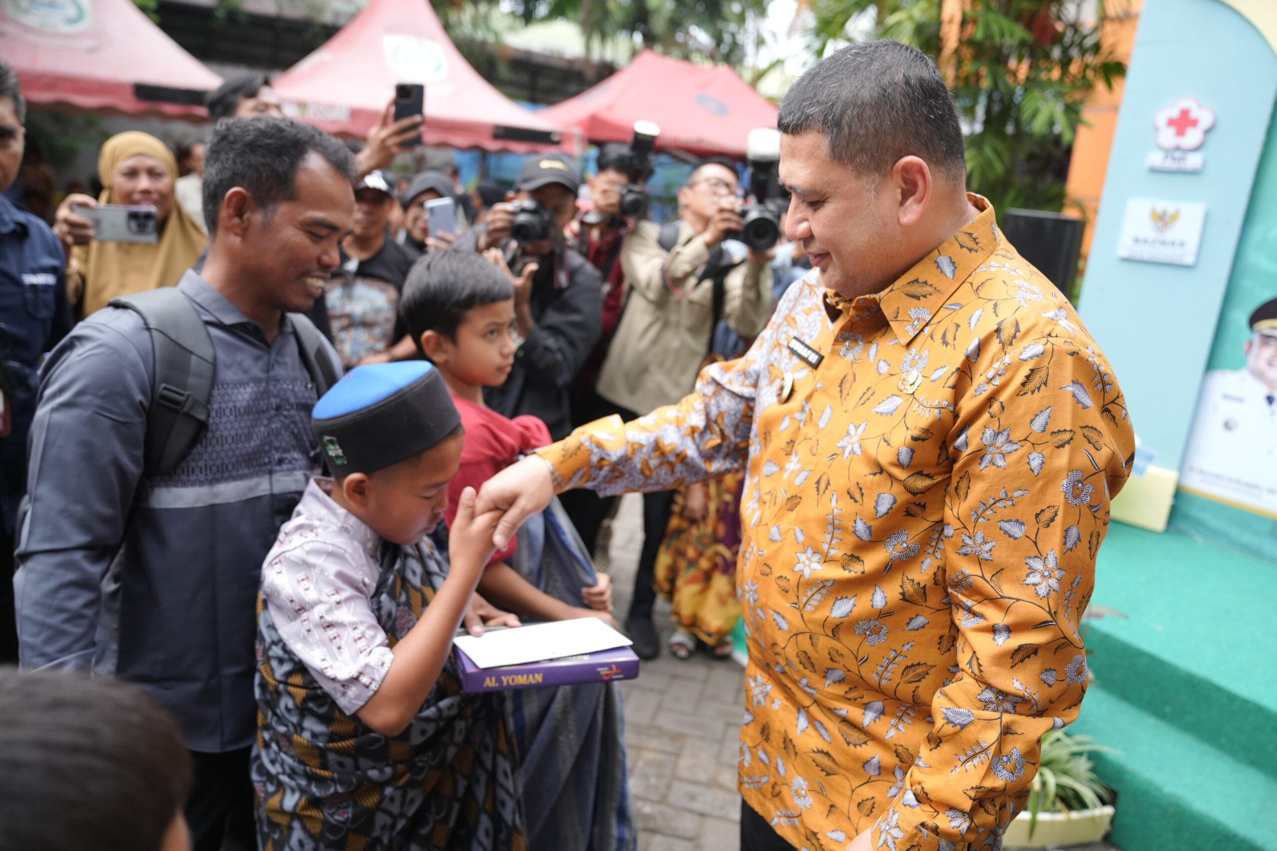 Dorong Kepedulian Sosial, Munafri Target Khitanan Gratis hingga Kepulauan