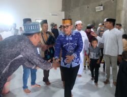 Disafari Jumat Disambut Hangat Masyarakat, Bupati Jeneponto Salurkan Bantuan Disafari Jumat Disambut Hangat Masyarakat, Bupati Jeneponto Salurkan Bantuan