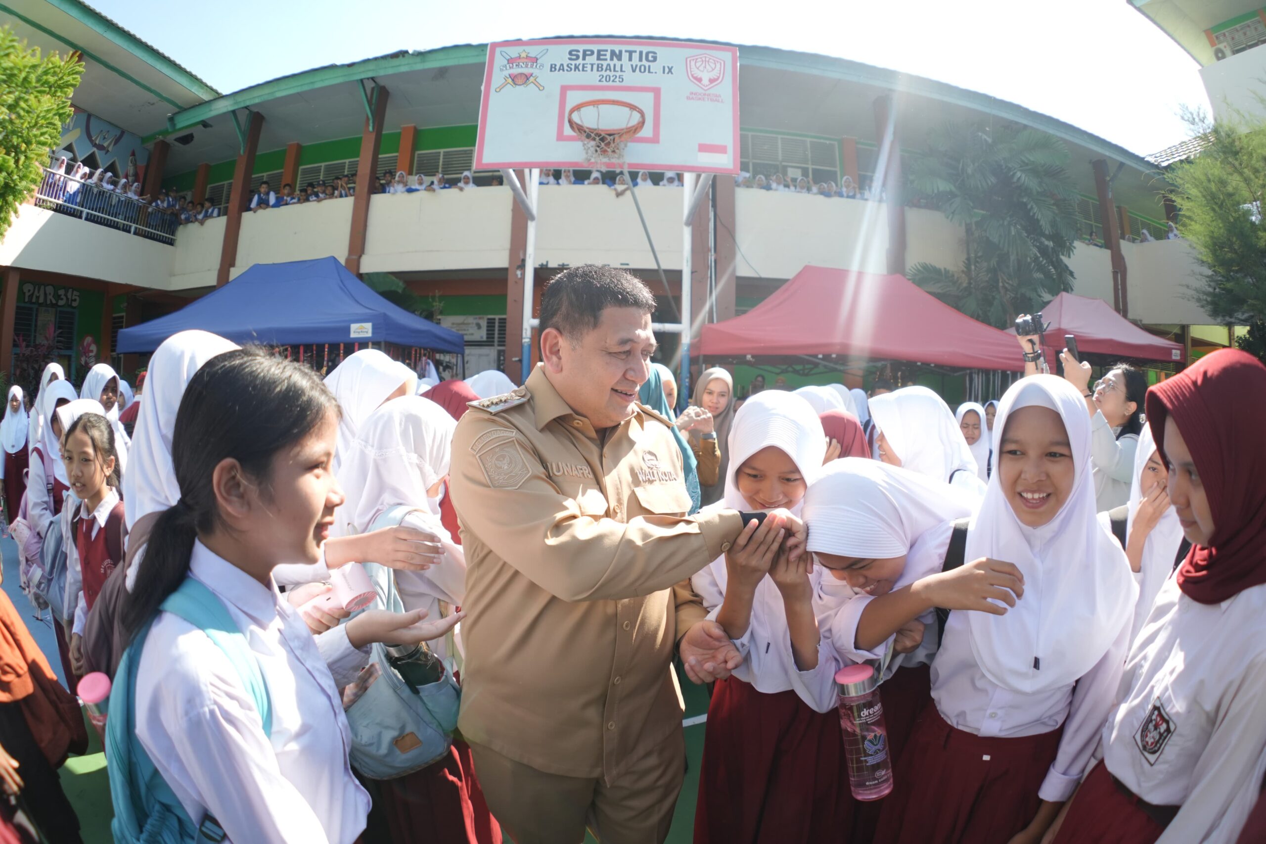 Sekolah Bukan Pasar, Munafri Serukan Pendidikan Tanpa Transaksi