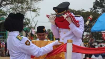 Upacara Pengibaran Bendera Merah Putih Tingkat Kecamatan Turatea Penuh Khidmat