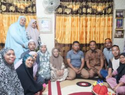 Kunjungi Rumah Duka Abay, Gubernur Sulsel Berikan Bantuan untuk Ringankan Beban dan Moril kepada Keluarga Ditinggalkan