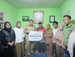 Munafri-Aliyah & Gubernur Sulsel Serahkan Santunan ke Keluarga ASN Korban di DPRD