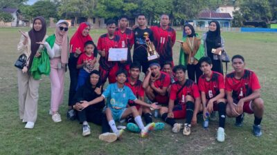 Tim Kelurahan Apala Raih Runner Up Mini Soccer KKN IAIN Bone