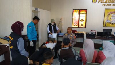 Polisi Melayani, Petugas SKCK Polres Bulukumba Sempat Drop Saat Bertugas