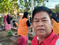 Lurah Apala Gelar Jumat Bersih Bersama KKN UNM dan Warga