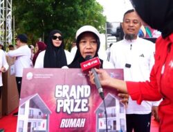Ibu Rumah Tangga Dapat Hadiah Rumah Jalan Sehat Anti Mager Peringatan 356 Sulsel
