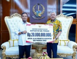 Panen Raya di Pinrang, Gubernur Andi Sudirman Serahkan Rp20 Miliar untuk Infrastruktur dan UMKM