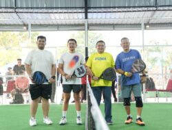 Wali Kota Makassar Buka dan Ikut Bertanding Padel di HIPMI Sulsel Sport Cup 2025