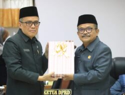 Pemkab Bantaeng Serahkan Ranperda dan Rancangan KUA-PPAS 2026 ke DPRD