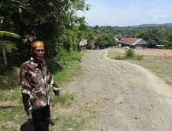 Jalan Poros Saharu – Kampung Palla Butuh Perbaikan, Petani Sinjai Berharap Pemkab Bertindak