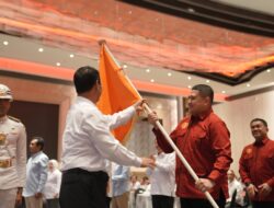 Dilantik Andi Amran Sulaiman, Munafri Arifuddin Resmi Nahkodai IKA Fakultas Hukum Unhas