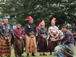 Bupati Bantaeng Appakarella Passapu Ri Parade Budaya HUT Bantaeng ke-771