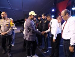 Bupati Bulukumba Beri Penghargaan kepada 8 Personel Polisi