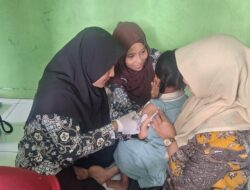 UPT Puskesmas Sinoa Laksanakan Imunisasi Kejar Campak di Desa Bonto Karaeng