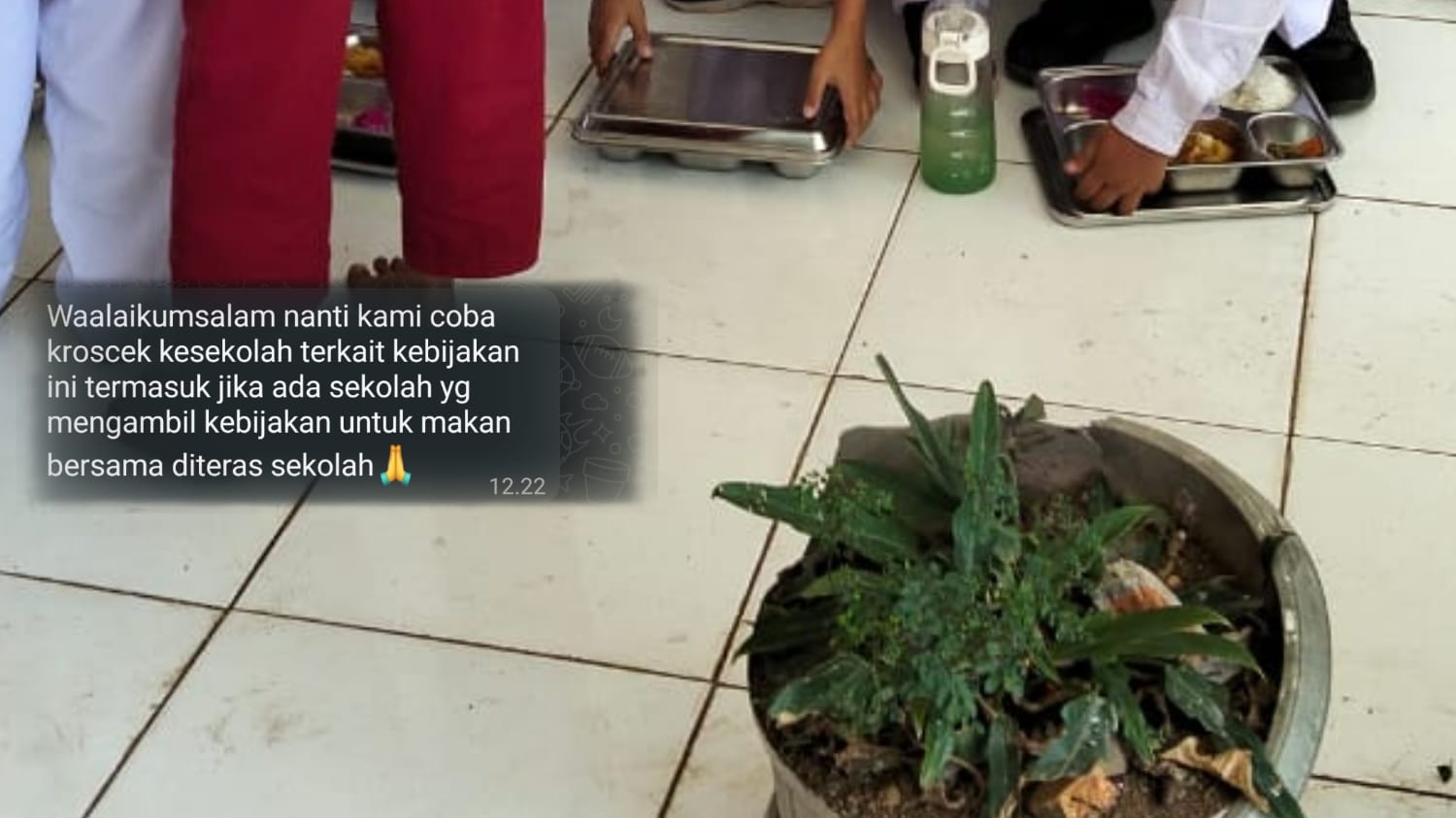 Siswa SD Makan di Teras Terkesan Berdebu, Disdik Bantaeng Lakukan Pengecekan