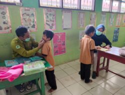 Skrining Kesehatan Masuk Sekolah, Puskesmas Dampang Lindungi Tumbuh Kembang Anak Sejak Dini