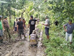 Wujudkan Lingkungan Sehat, Pemdes Dampang Gelar Jum’at Bersih