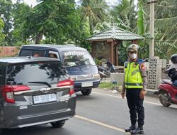 Urai Kemacetan di Sore Hari, Kasat Lantas Polres Jeneponto Terjun Langsung