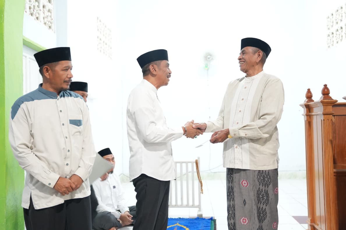 Safari Ramadan di Bulupoddo, Sekda Sinjai Tekankan Pentingnya Sinergi