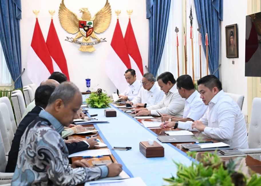 Prabowo Pimpin Rapat Terbatas Bahas Kesiapan Pemerintah Jelang Idulfitri
